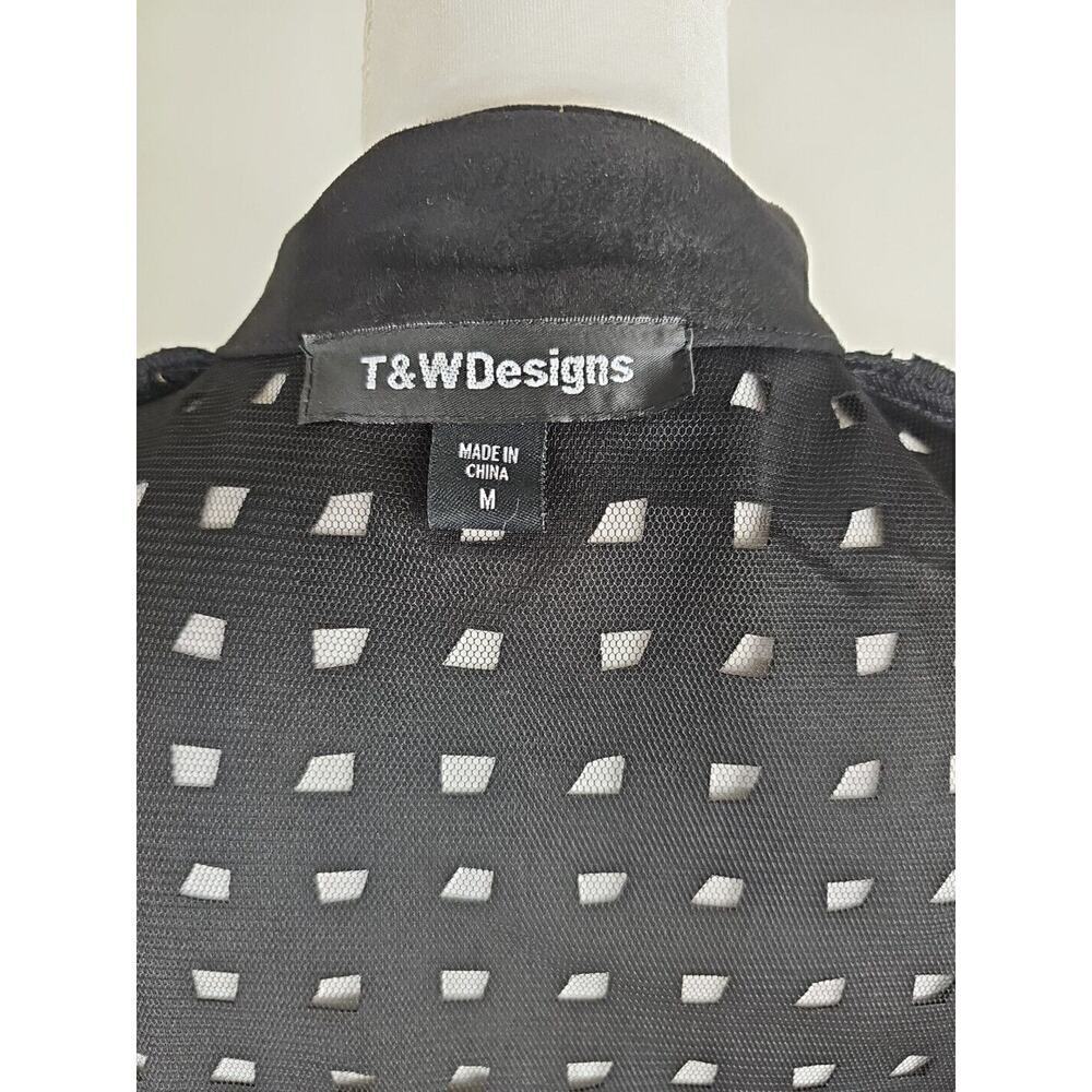 T & WDesigbs ~Woman Size M~ Black/Gold Lightweight Dressy Jacket Zip-Up Front. - Picture 4 of 10
